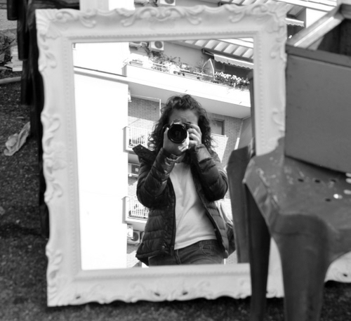 Immagine con cornice, specchio, bianconero, riflesso, fotografo, fotografa, fotocamera, bianco