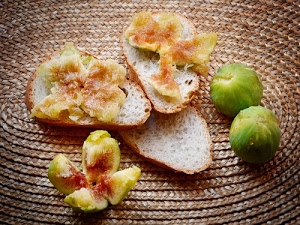 fichi, pane, paglia, fette, verde, spicchi, frutta, merenda, rosso, bianco, cibo, frutti, tovaglia, tovaglietta, tre, cestino