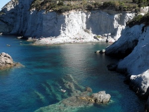 mare, acqua, scogli, scogliera, costa, spiaggia, azzurro, blu, bianco